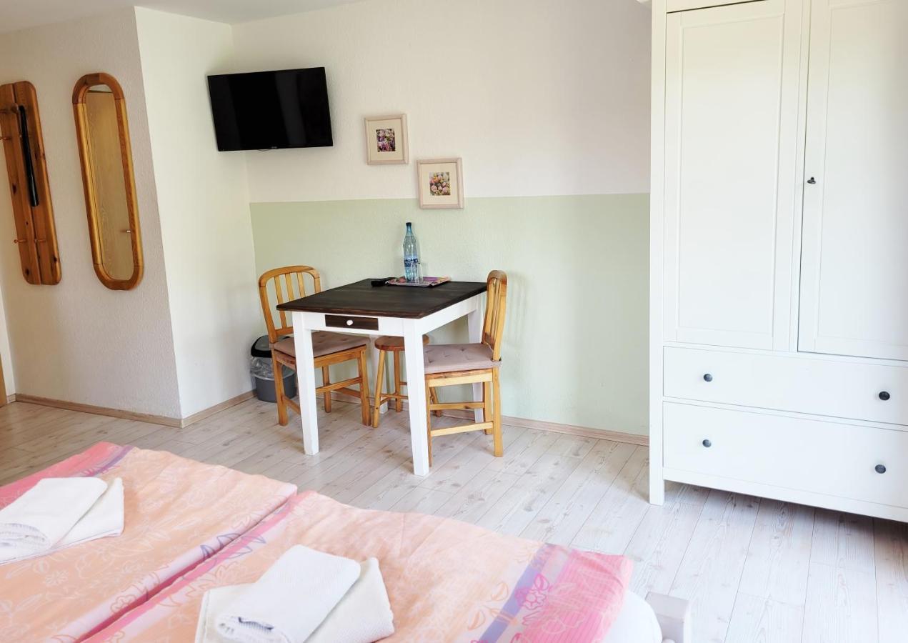 Pension Landhaus Teichgraf Wolgast Exteriör bild