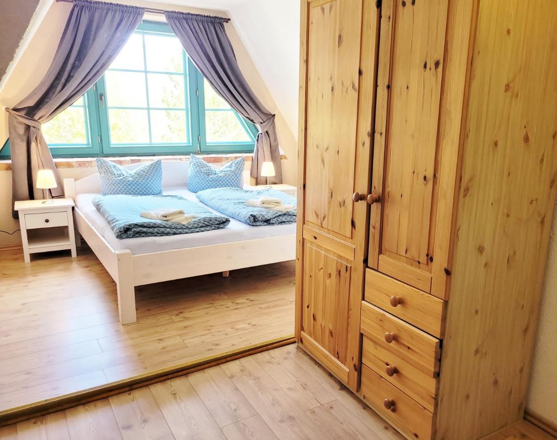 Pension Landhaus Teichgraf Wolgast Exteriör bild