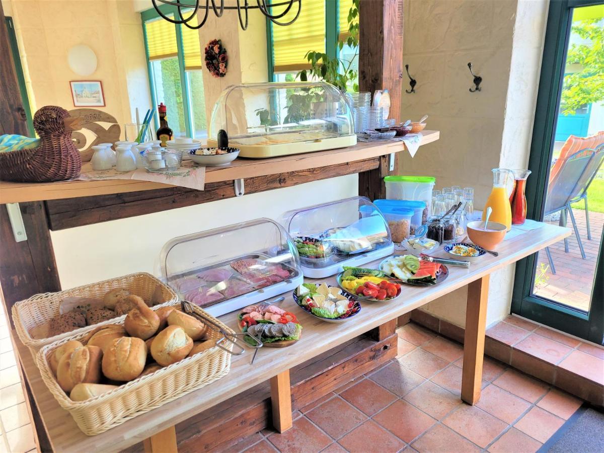 Pension Landhaus Teichgraf Wolgast Exteriör bild