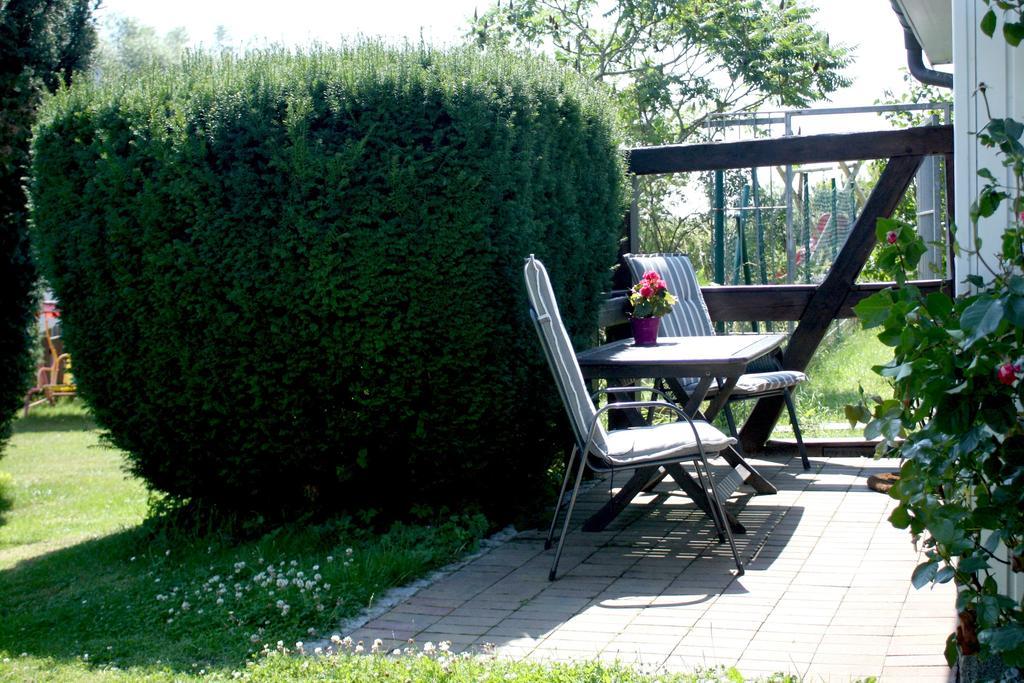 Pension Landhaus Teichgraf Wolgast Exteriör bild