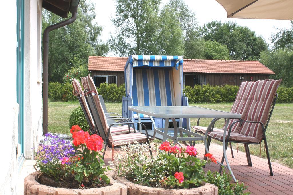 Pension Landhaus Teichgraf Wolgast Exteriör bild